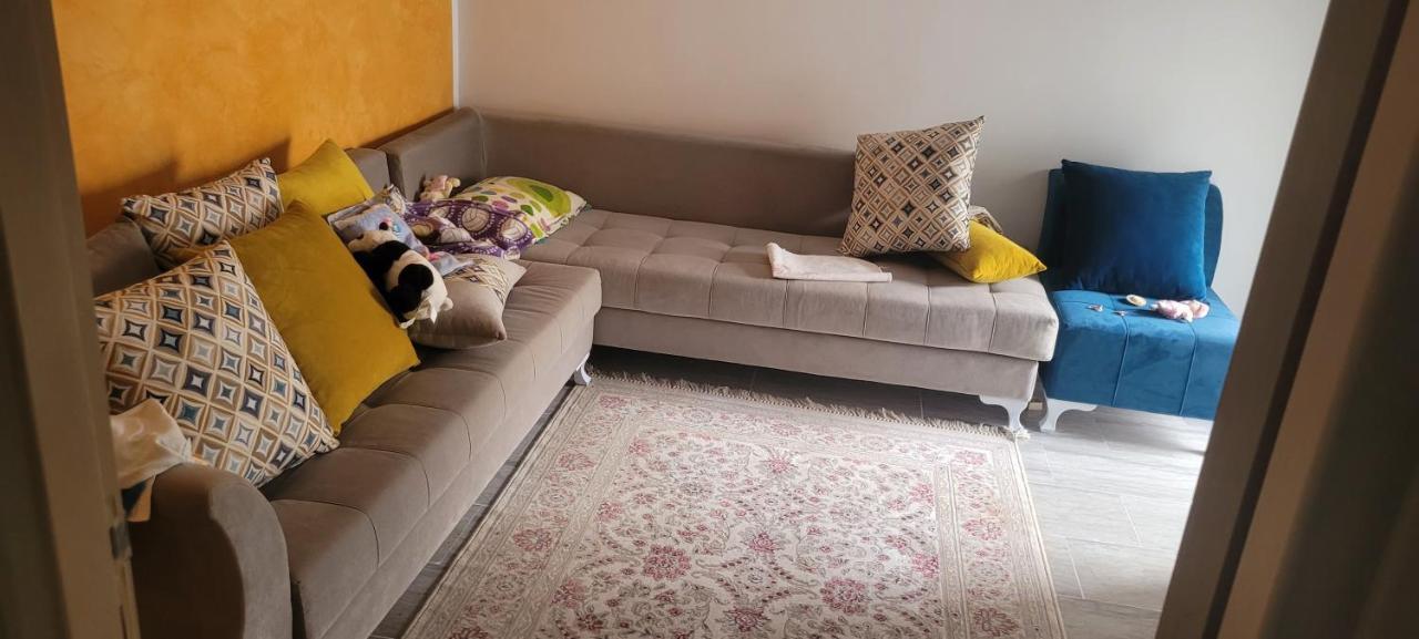 Oscar Apartment Ariana Luaran gambar